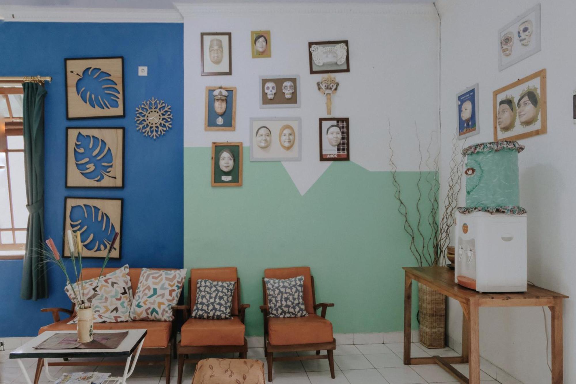 Glory Homestay Yogyakarta Exterior photo