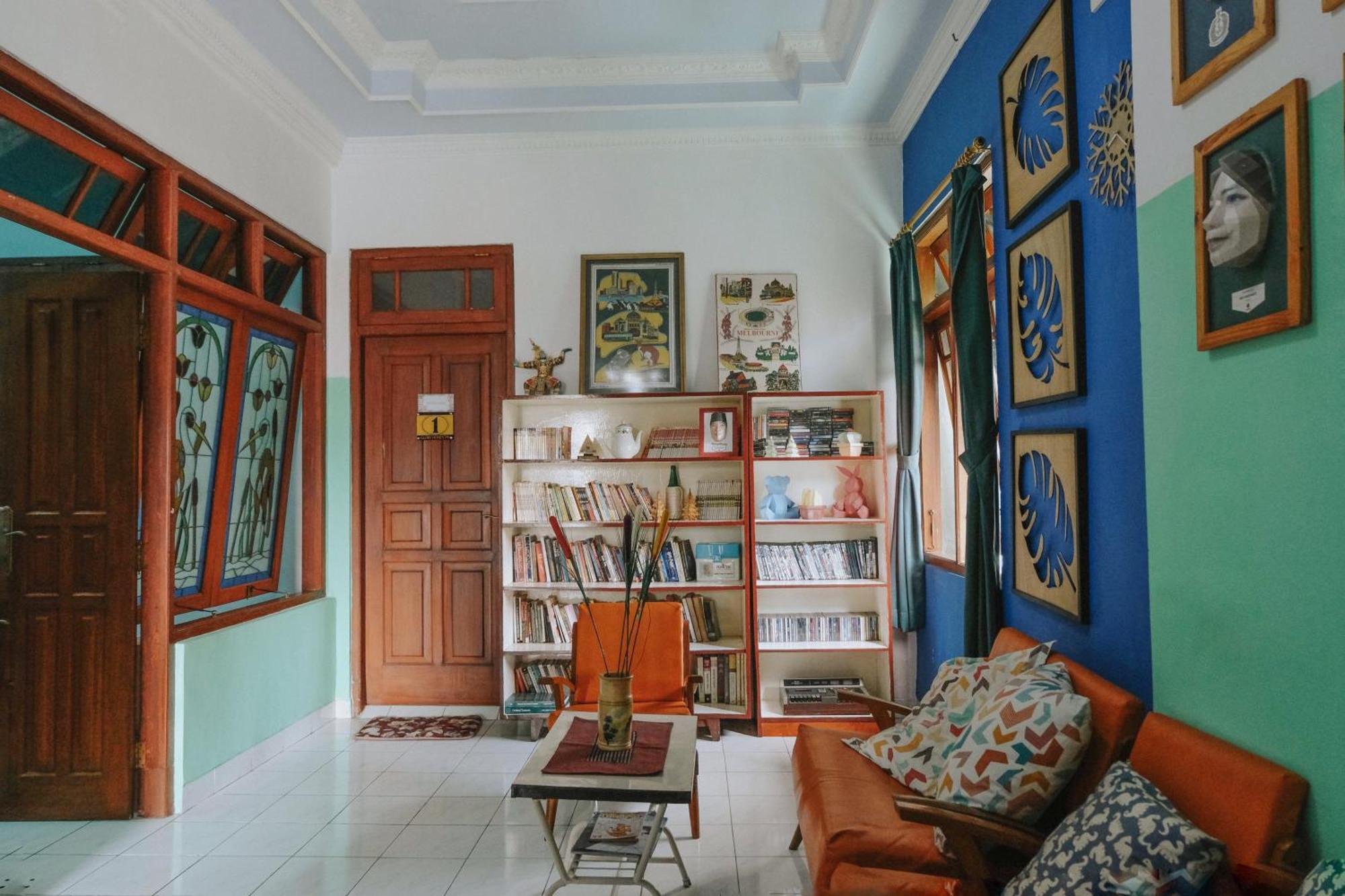 Glory Homestay Yogyakarta Exterior photo