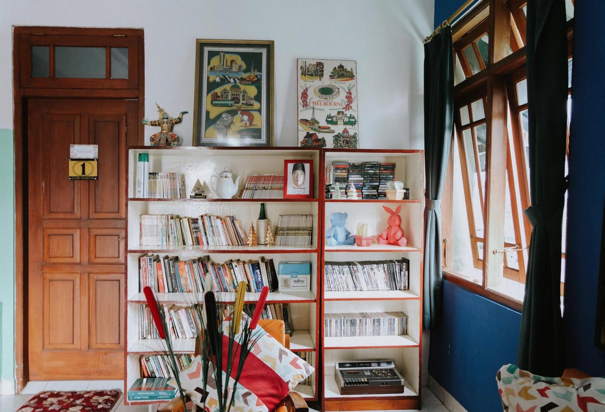 Glory Homestay Yogyakarta Exterior photo