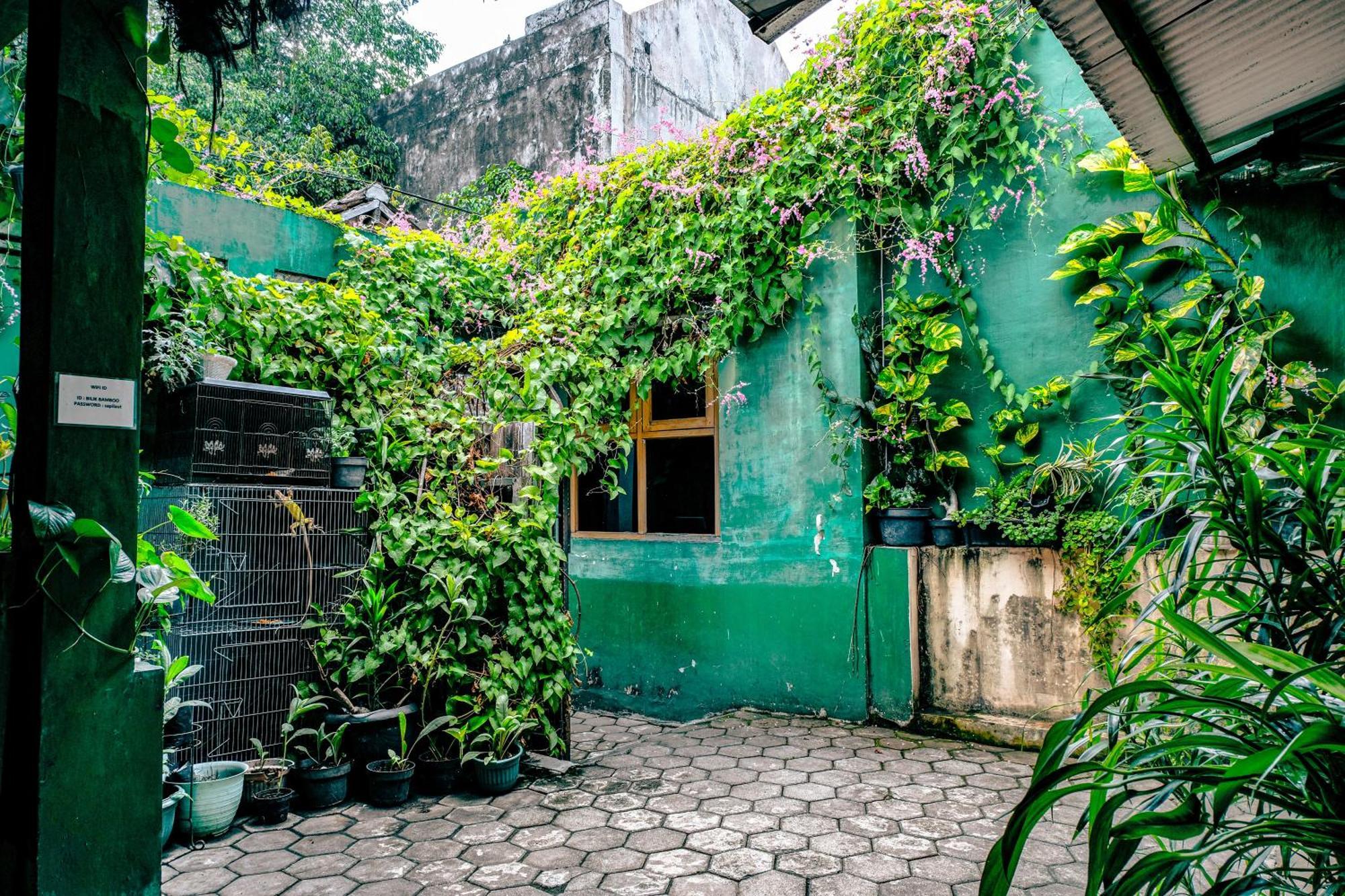 Glory Homestay Yogyakarta Exterior photo